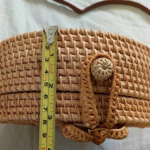 Brown Woven Straw Rattan Beach Circle Bag - Picture 5 of 6